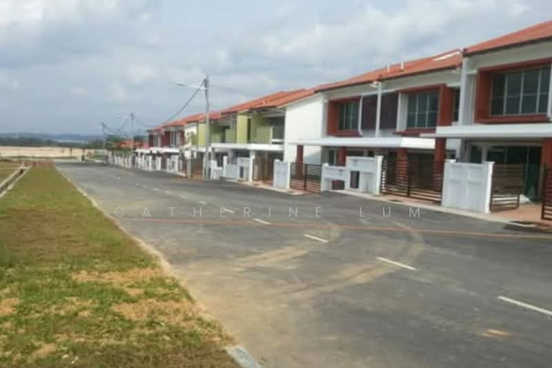 Rumah Berkembar untuk Dijual di Puncak Bestari (Puncak Alam) - Catherine Lum - Exterior - PropertyGuru.com.my