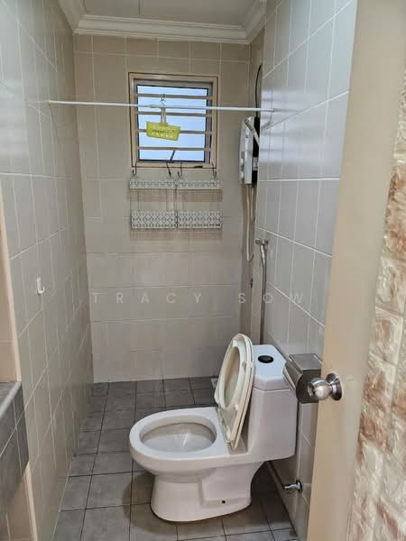 Kondominium untuk Dijual di Desa Residency (Residensi Desa) - Tracy Sow - Bathroom - PropertyGuru.com.my