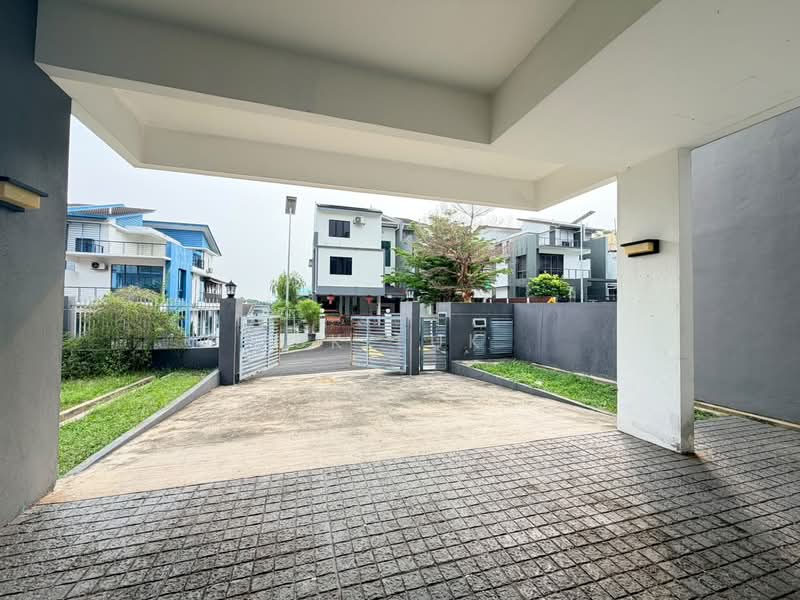 Semi-Detached House for Sale in Puteri Heights (Rawang) - SK Luk - Exterior - PropertyGuru.com.my