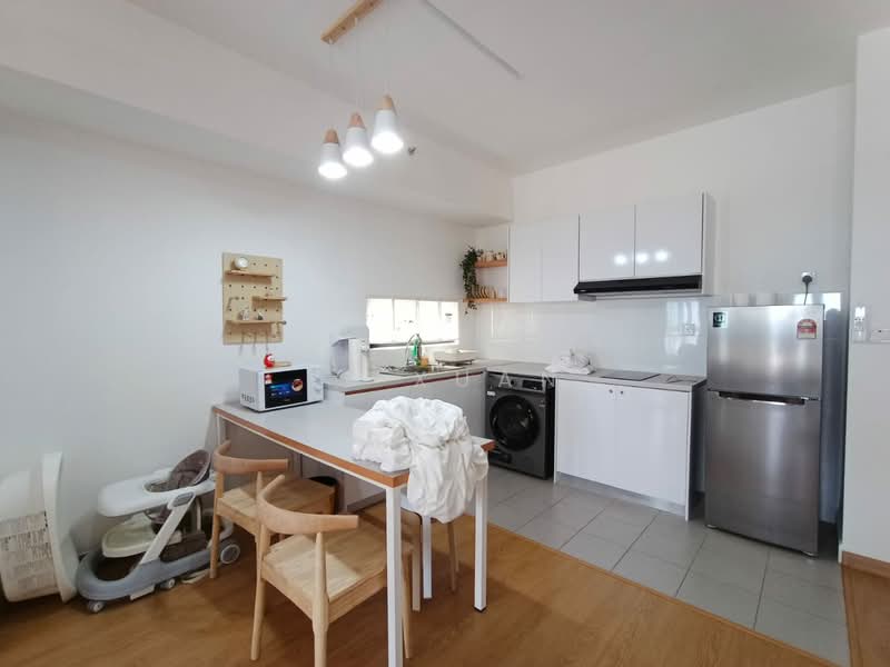 Service Residence for Rent at Maya Bay Residences @ Gamuda Cove - Yi Xuan - Kitchen - PropertyGuru.com.my
