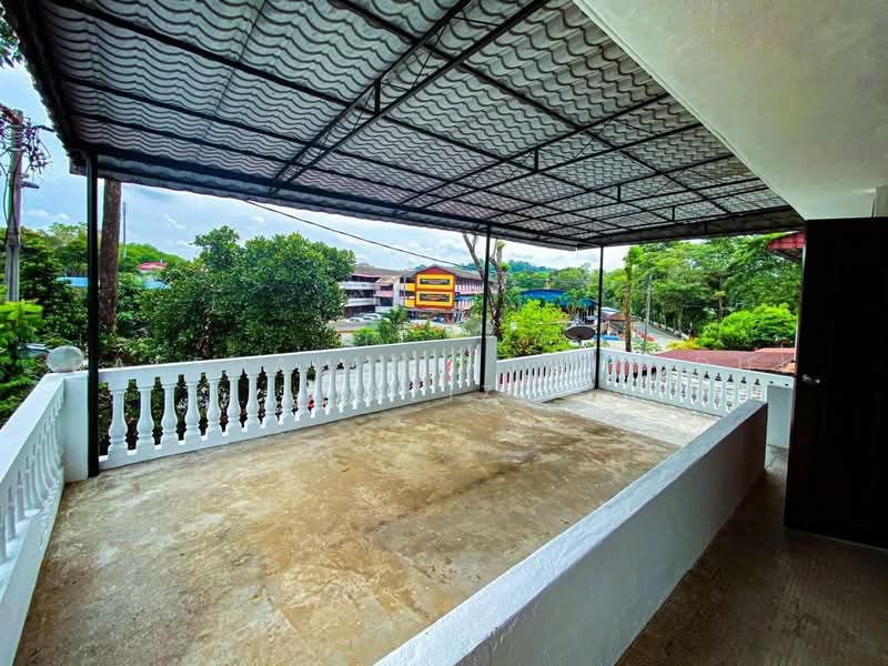 Rumah Teres 2-Tingkat untuk Dijual di Seksyen 6 (Shah Alam) - Rafedah Binti Abdul Aziz - Balcony - PropertyGuru.com.my