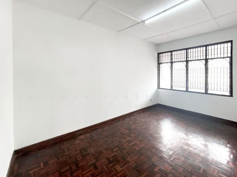 Rumah Teres 2-Tingkat untuk Dijual di Seksyen 6 (Shah Alam) - Rafedah Binti Abdul Aziz - Interior - PropertyGuru.com.my