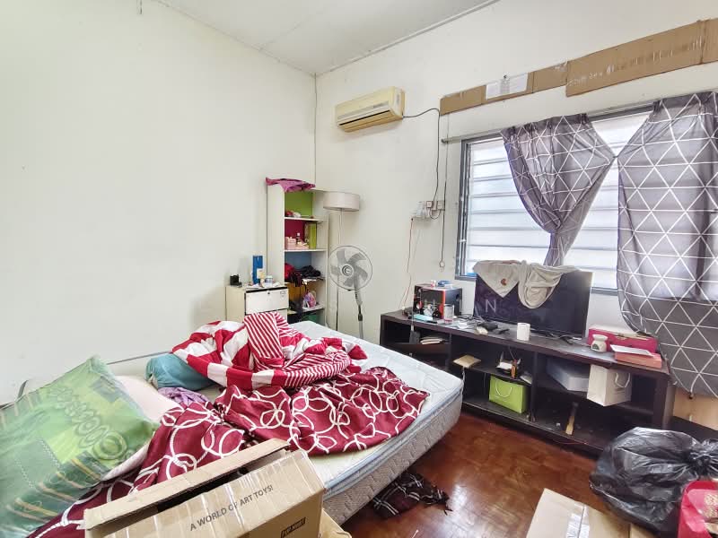 Semi-Detached House for Sale in Ipoh (Perak) - Chris Chin - Bedroom - PropertyGuru.com.my