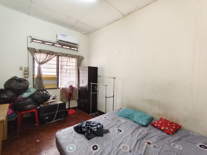 Semi-Detached House for Sale in Ipoh (Perak) - Chris Chin - Bedroom - PropertyGuru.com.my