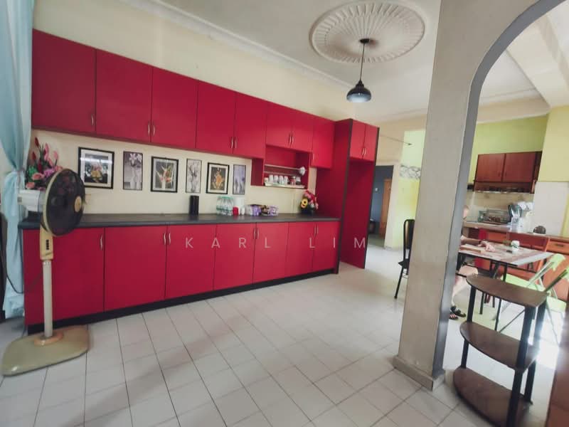 Bungalow House for Sale in Taman Suria (Johor Bahru) - Karl Lim - Kitchen - PropertyGuru.com.my