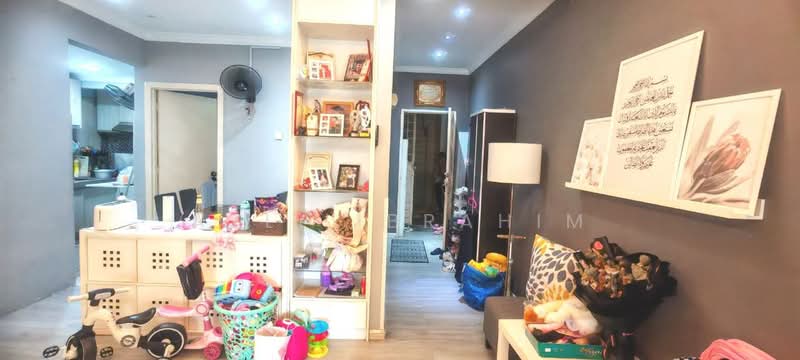 Pangsapuri untuk Dijual di Merdeka Villa - Azli Ibrahim - Living Room - PropertyGuru.com.my