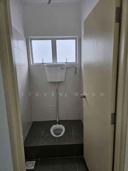 Kedai untuk Dijual di Kajang East (Semenyih) - Steven Wong - Bathroom - PropertyGuru.com.my