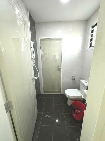 2-storey Terraced House for Sale in Bandar Uda Utama (Johor Bahru) - Eva Siow - Bathroom - PropertyGuru.com.my