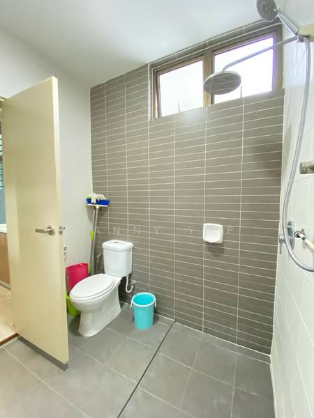 Service Residence for Sale at Palazio - Danny Yap - Bathroom - PropertyGuru.com.my