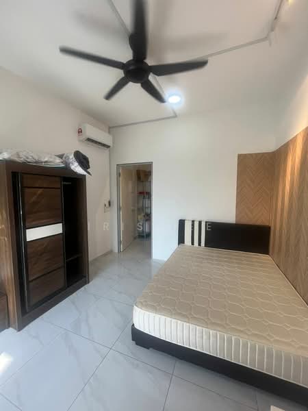 Kediaman Servis untuk Disewa di Equine Residence - Iris Lee - Bedroom - PropertyGuru.com.my