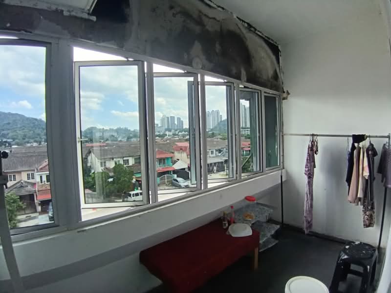 Kedai untuk Dijual di Ulu Kelang (Kuala Lumpur) - King Wha - Balcony - PropertyGuru.com.my