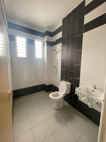 2-storey Terraced House for Sale in Taman Permata (Bukit Mertajam) - Wayne Loh - Bathroom - PropertyGuru.com.my