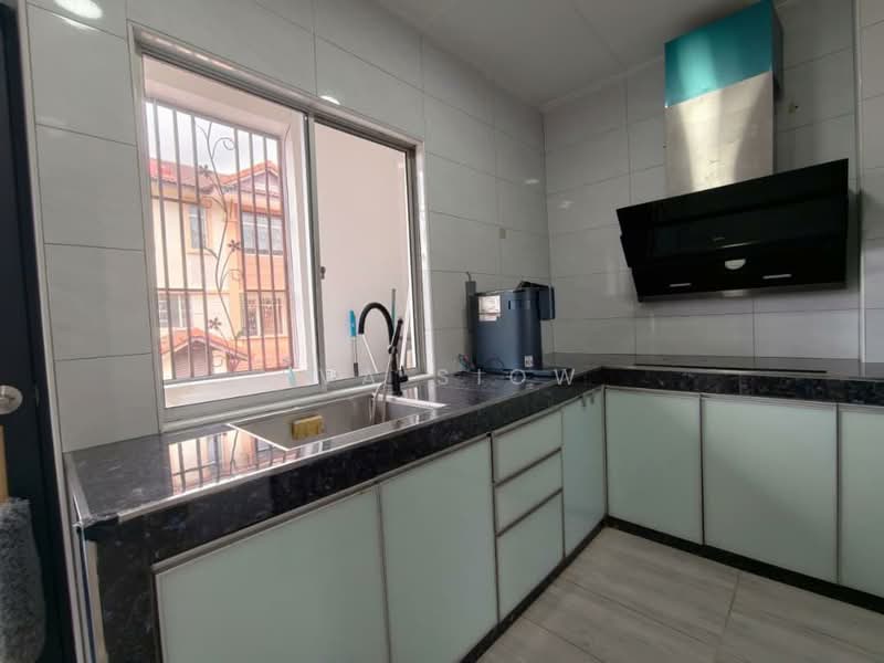 Townhouse for Sale in Johor Bahru (Johor) - Eva Siow - Kitchen - PropertyGuru.com.my