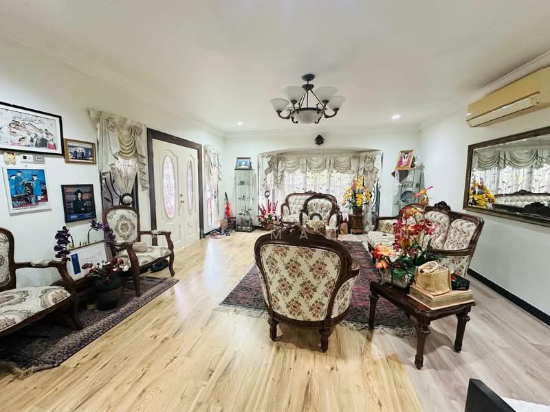 Semi-Detached House for Sale in Ukay Perdana (Ulu Kelang) - Halim Mazlan - Living Room - PropertyGuru.com.my