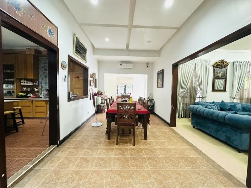 Semi-Detached House for Sale in Ukay Perdana (Ulu Kelang) - Halim Mazlan - Dining Room - PropertyGuru.com.my