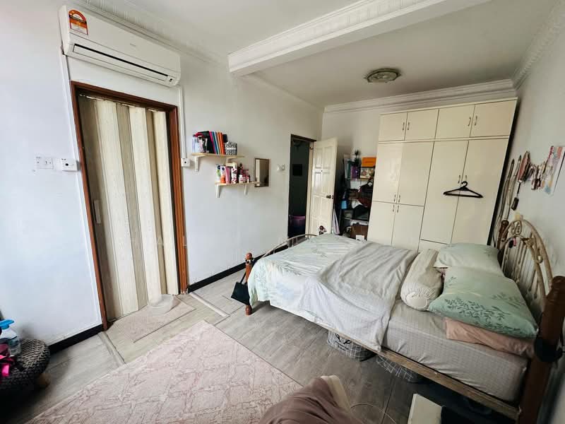 Semi-Detached House for Sale in Ukay Perdana (Ulu Kelang) - Halim Mazlan - Bedroom - PropertyGuru.com.my