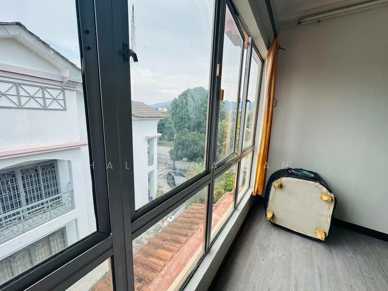 Semi-Detached House for Sale in Ukay Perdana (Ulu Kelang) - Halim Mazlan - View - PropertyGuru.com.my