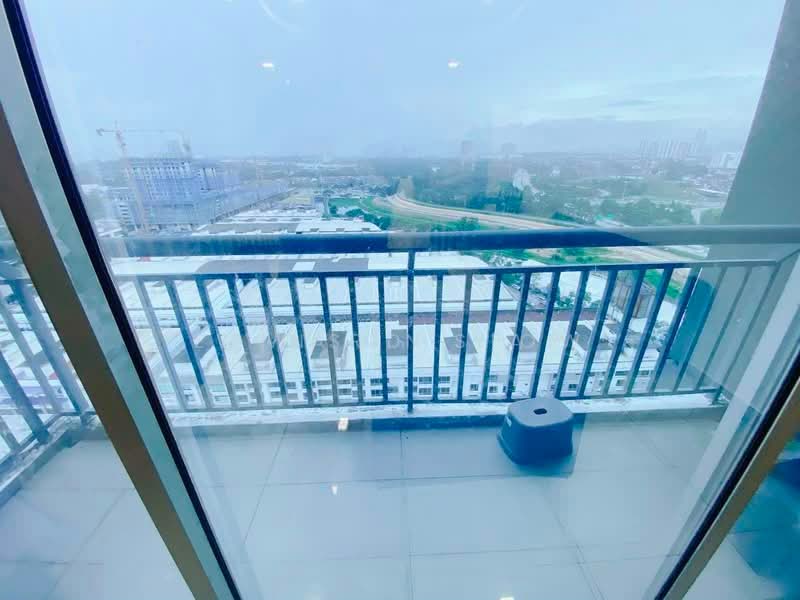 Kediaman Servis untuk Dijual di Pandan Residence 2 - Edward Siow - Balcony - PropertyGuru.com.my