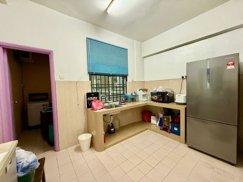 Pangsapuri untuk Dijual di Villa Bestari Apartment - Eva Siow - Kitchen - PropertyGuru.com.my