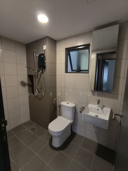 Service Residence for Rent at D'Quince Residences - Jaffry Tue - Bathroom - PropertyGuru.com.my