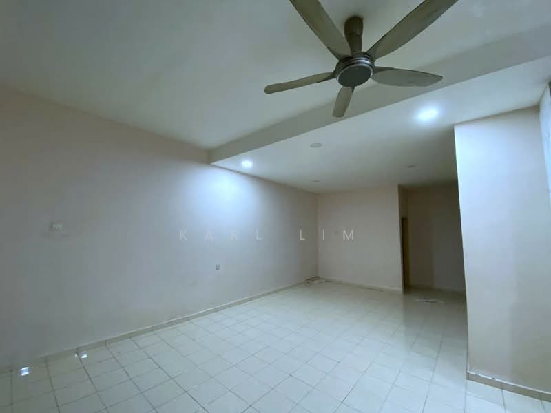 Rumah Teres 2-Tingkat untuk Dijual di Taman Pulai Utama (Skudai) - Karl Lim - Living Room - PropertyGuru.com.my