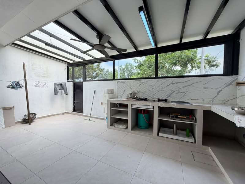 2-storey Terraced House for Sale in Taman Kundang Jaya (Rawang) - Evelyn Khoo - Kitchen - PropertyGuru.com.my