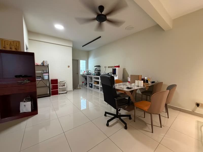 2-storey Terraced House for Sale in Taman Kundang Jaya (Rawang) - Evelyn Khoo - Dining Area - PropertyGuru.com.my