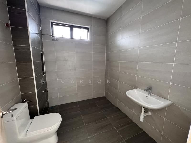 Rumah Kluster untuk Dijual di Taman Mount Austin (Tebrau) - Carson . - Bathroom - PropertyGuru.com.my
