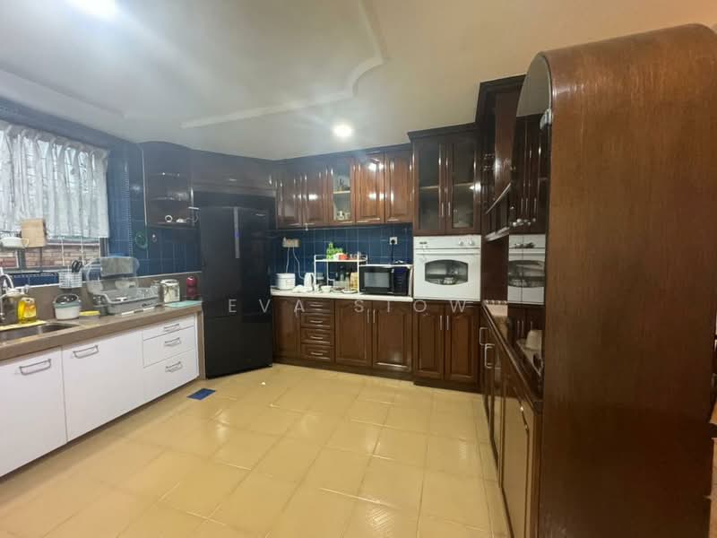 Bungalow for Sale in Taman Sentosa (Johor Bahru) - Eva Siow - Kitchen - PropertyGuru.com.my