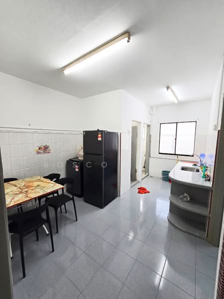Rumah Flat untuk Disewa di Pangsapuri Pelangi - Bosco Teoh - Kitchen - PropertyGuru.com.my