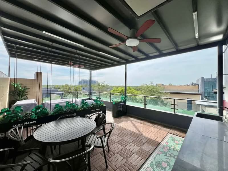 Cluster House for Sale in Forest City (Gelang Patah) - Belinda Choo - Balcony - PropertyGuru.com.my