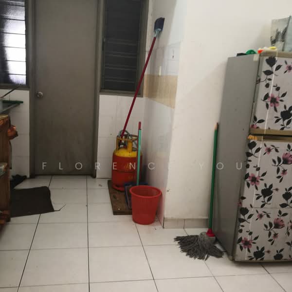 Pangsapuri untuk Dijual di Suria Permai - Florence You - Kitchen - PropertyGuru.com.my
