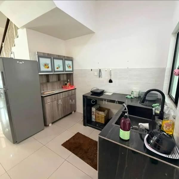Rumah Teres 2-Tingkat untuk Dijual di Taman Seri Austin (Tebrau) - Sam Chai - Kitchen - PropertyGuru.com.my