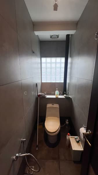 Shop / Office untuk Dijual di Bandar Kinrara (Selangor) - CY Khoo - Bathroom - PropertyGuru.com.my