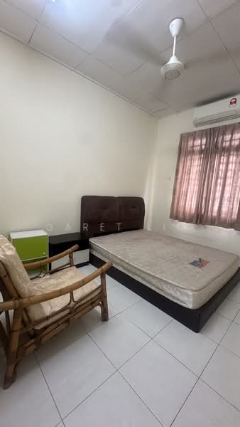 2-storey Terraced House for Sale in Taman Mount Austin (Tebrau) - Garet Lim - Bedroom - PropertyGuru.com.my