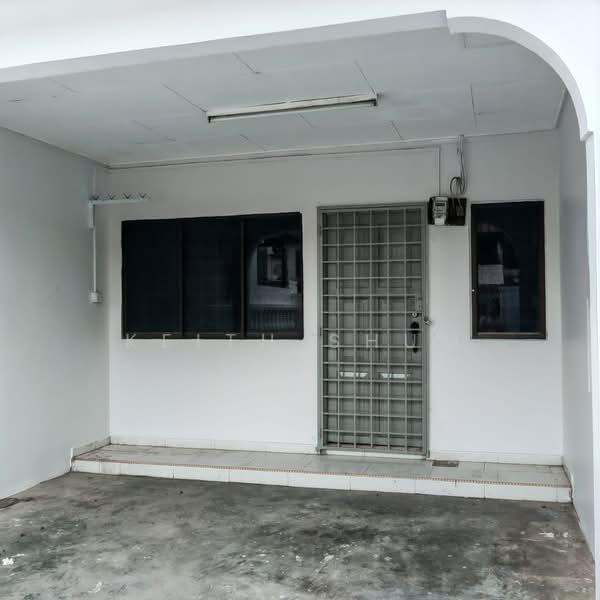Rumah Teres untuk Dijual di Taman Damai Jaya (Skudai) - Keith Shum - Exterior - PropertyGuru.com.my