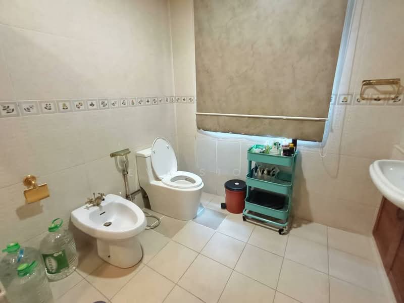 Bungalow House untuk Dijual di Taman Stulang Laut (Johor Bahru) - Eva Siow - Bathroom - PropertyGuru.com.my