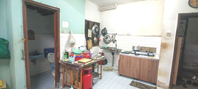 Pangsapuri untuk Dijual di Kasturi Apartment - Azli Ibrahim - Kitchen - PropertyGuru.com.my