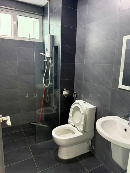 Kondominium untuk Disewa di Setia Pinnacle - Joey Cheah - Bathroom - PropertyGuru.com.my