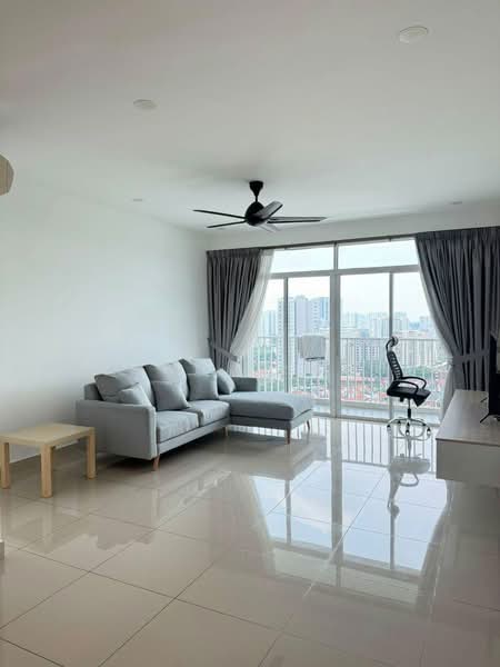 Kondominium untuk Disewa di Setia Pinnacle - Joey Cheah - Living Room - PropertyGuru.com.my