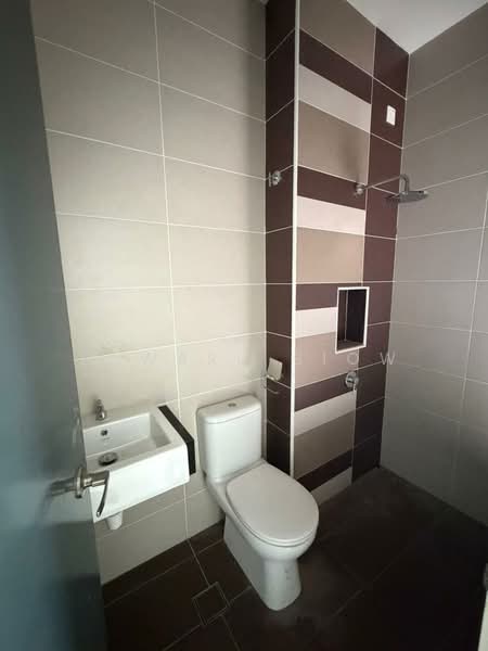 Rumah Teres 2-Tingkat untuk Dijual di Taman Desa Tebrau (Tebrau) - Edward Siow - Bathroom - PropertyGuru.com.my