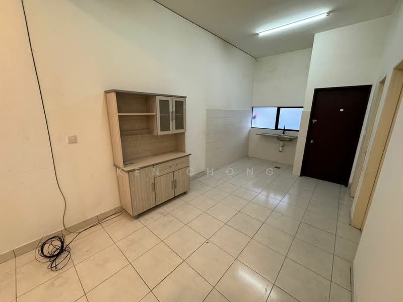 2-storey Terraced House for Sale in Rawang (Selangor) - Ken Chong - Kitchen - PropertyGuru.com.my