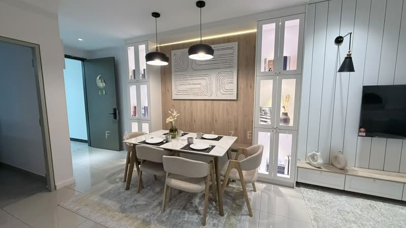 Pangsapuri untuk Dijual di Dedaun Residensi - Fatin Azemi - Dining Room - PropertyGuru.com.my