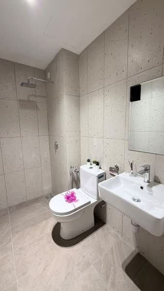 Pangsapuri untuk Dijual di Dedaun Residensi - Fatin Azemi - Bathroom - PropertyGuru.com.my