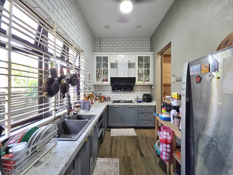 Bungalow House for Sale in Putrajaya (Putrajaya) - Fakhzan Badiran - Kitchen - PropertyGuru.com.my