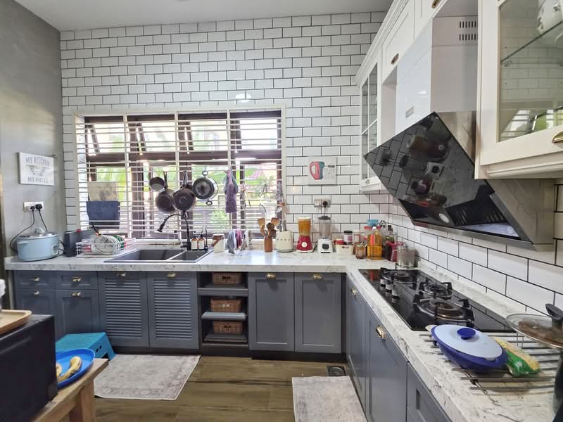 Bungalow House for Sale in Putrajaya (Putrajaya) - Fakhzan Badiran - Kitchen - PropertyGuru.com.my