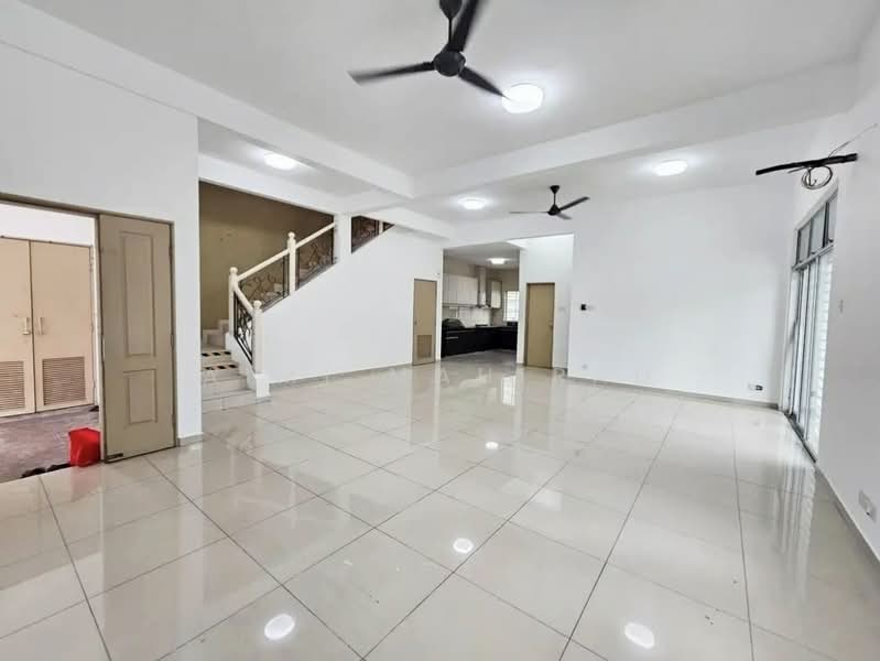 Rumah Teres untuk Disewa di Bangi (Selangor) - Aimi Mahirah - Living Room - PropertyGuru.com.my