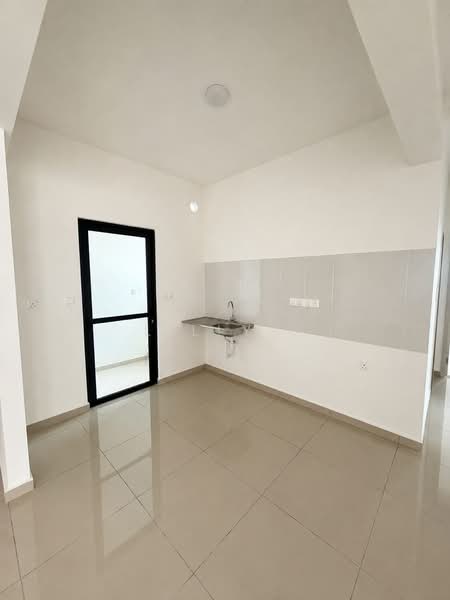 Kondominium untuk Disewa di Ideal Venice Residency - Lilly . - Kitchen - PropertyGuru.com.my
