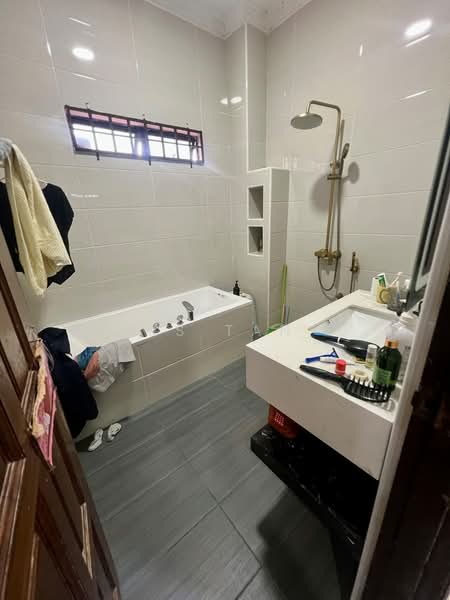 2-storey Terraced House for Sale in Taman Bukit Mewah (Tampoi) - KS Tan - PropertyGuru.com.my