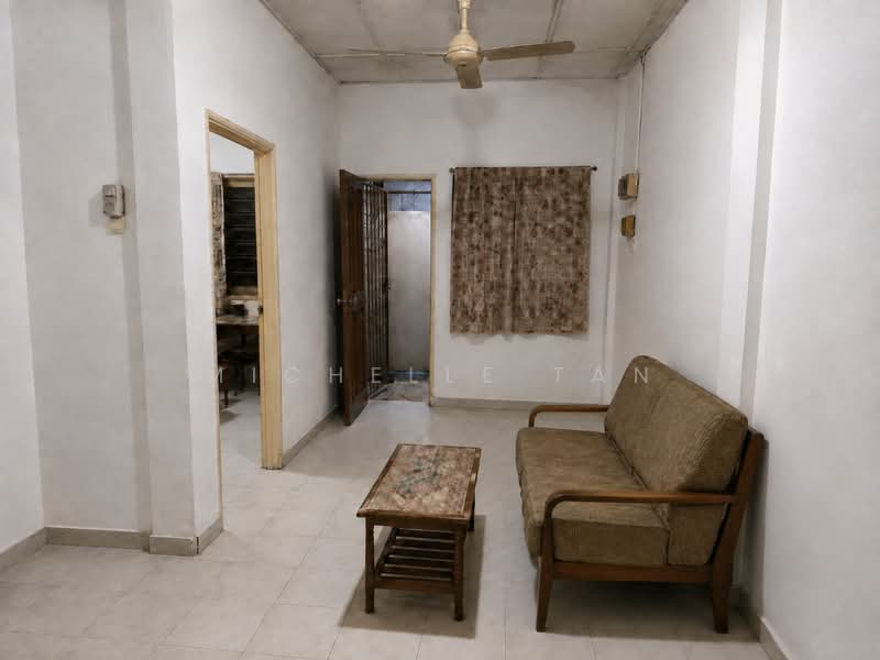 Rumah Flat untuk Dijual di Bandar Baru Ampang - Michelle Tan - Living Room - PropertyGuru.com.my